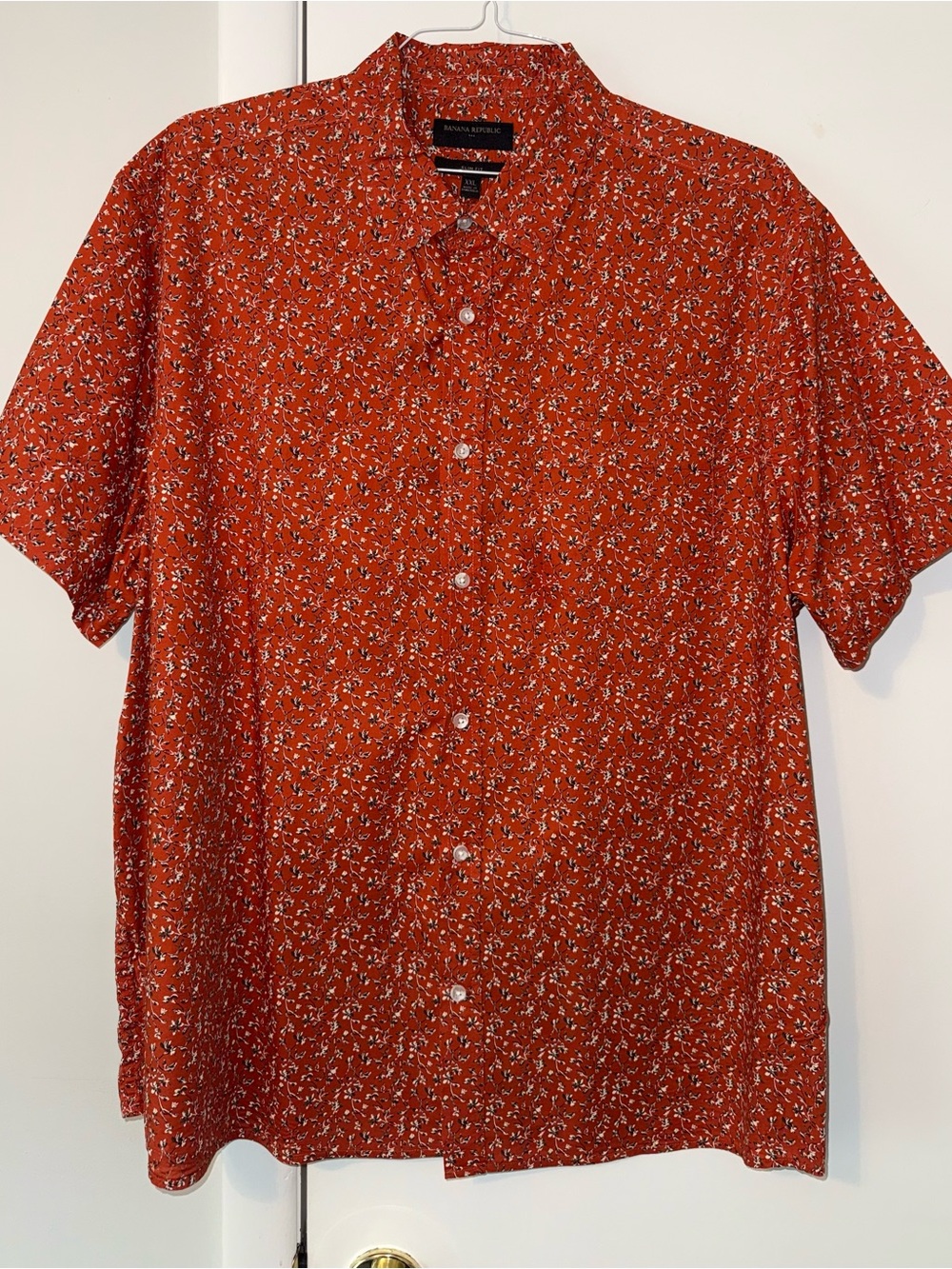 Banana Republic Men's Rust Red Short Sleeve Floral Button-Down Shirt